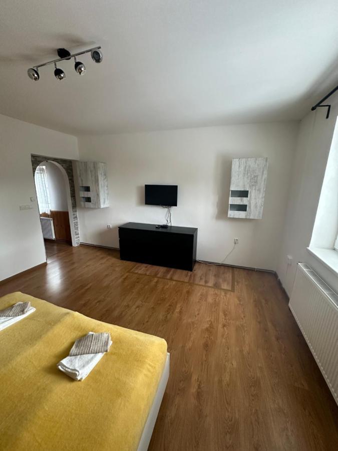 U Kubinu Apartment ยาคีมอฟ ภายนอก รูปภาพ